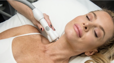 Non-surgical facelift sessions for rejuvenated skin tone
