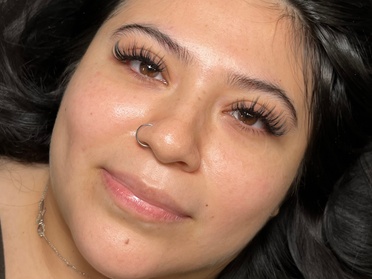 Up to 64% Off on Eyelash Extensions at DITCH da Strips