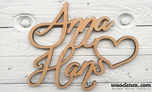 Personalisierbarer Schriftzug aus Holz mit 2 Namen und Herz Personalisierbarer Schriftzug aus Holz mit 2 Namen und Herz