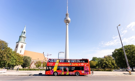 Erlebe Berlins Highlights: Hop-on Hop-off Bustour für 1 Pers. Erlebe Berlins Highlights: Hop-on Hop-off Bustour für 1 Pers.