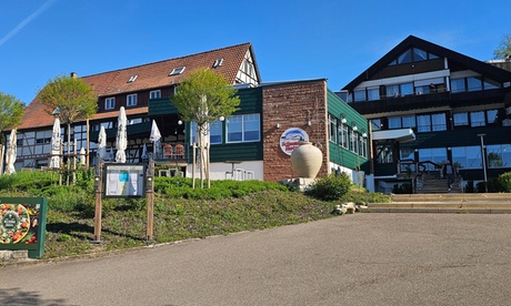 Am Ebnisee: 1-2 Nächte mit Frühstück & Eintritt in den Schwaben Park Am Ebnisee: 1-2 Nächte mit Frühstück & Eintritt in den Schwaben Park