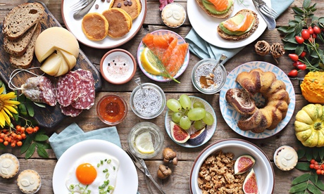 Frühstücksbuffet für 1, 2 oder 4 Personen Frühstücksbuffet für 1, 2 oder 4 Personen