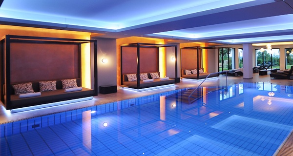 Kassel: Doppelzimmer oder Suite für Zwei mit Frühstück, Wellness und 1x Dinner im 4* Schlosshotel Bad Wilhelmshöhe