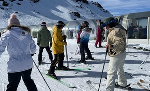 Deslízate como un pro: clases de esquí o snow con material incluido