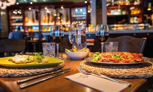 Sabores que cuentan historias: menú mediterráneo con botella de vino Sabores que cuentan historias: menú mediterráneo con botella de vino