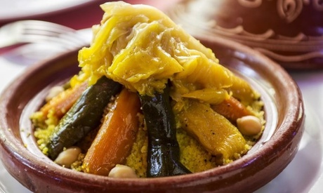 Viaje al medio oriente con un menú árabe completo para 2 o 4 personas Viaje al medio oriente con un menú árabe completo para 2 o 4 personas