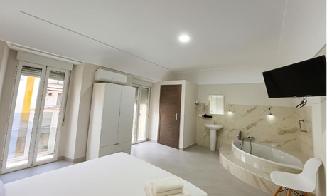 Mérida: habitación doble en hostal junto al Teatro Romano