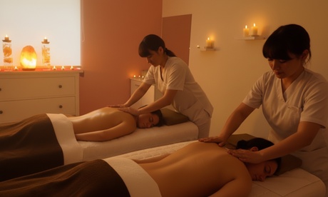 Masaje oriental de Filipinas en pareja con copa de cava y bombones Masaje oriental de Filipinas en pareja con copa de cava y bombones