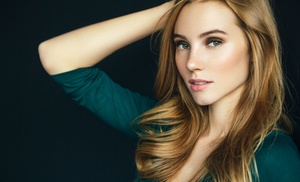 Sesión de peluquería con corte y opción a tratamiento, tinte o mechas Sesión de peluquería con corte y opción a tratamiento, tinte o mechas