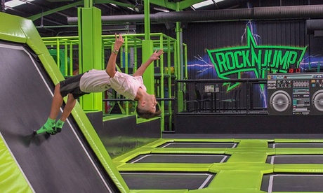 Entrada de 1 hora al parque de atracciones Rock N'Jump Entrada de 1 hora al parque de atracciones Rock N'Jump