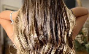 Sesión de peluqueria con opcion a tinte y/o mechas Sesión de peluqueria con opcion a tinte y/o mechas