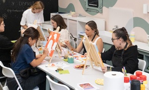 Taller para 1 o 2: pintura de cuadro o tote bag, o clase de maquillaje