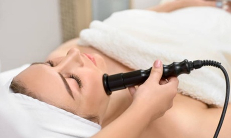 Reafirma la piel de tu rostro con sesiones de radiofrecuencia facial Reafirma la piel de tu rostro con sesiones de radiofrecuencia facial