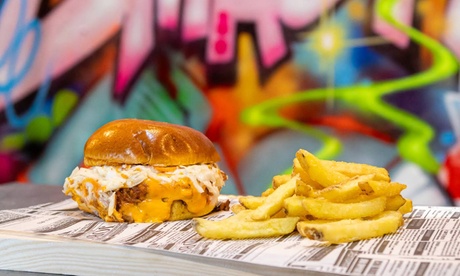 Menú de hamburguesas para 2 personas con opción a postre Menú de hamburguesas para 2 personas con opción a postre