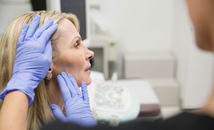 Tratamiento reafirmante inyectado en tercio superior facial y retoque