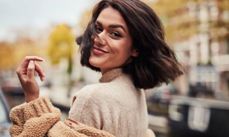 Sesión de peluquería con lavado, corte, tinte o mechas y peinado Sesión de peluquería con lavado, corte, tinte o mechas y peinado