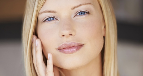 Sesión de hidratación o recontorneado de labios con opción a mesoterapia facial desde 34,99 € en PA Clinic