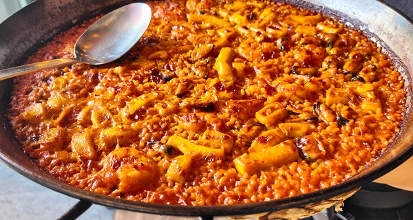 ¡Prepárate para un festín de arroz! Menú para 2 o 4 personas a elegir entre diferentes platos y con opción vegetariana