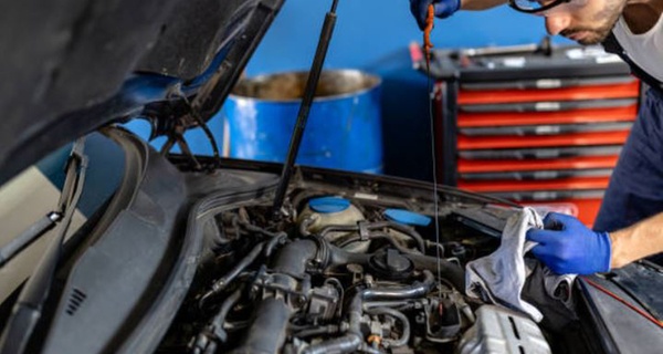 Cambio de aceite y filtro con revisión pre-ITV en JC Cars Getafe