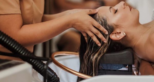 Tratamiento Japanese Head Spa de 30 minutos o 60 minutos