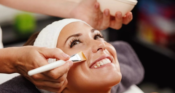 Limpieza de cutis con masaje facial en Eraesthetic