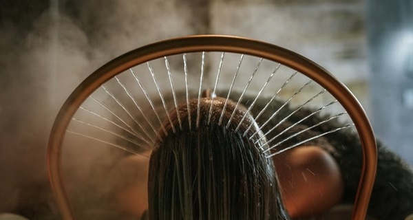 Ritual head spa con hidratación facial y bebida caliente