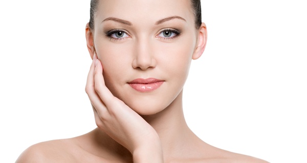 Tratamiento facial coreano Glass Skin con dermapen, vitaminas y masaje kobido hasta un 73% de descuento
