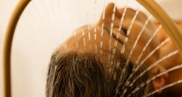 Ritual de head spa japonés para 1 con tratamiento facial o corporal