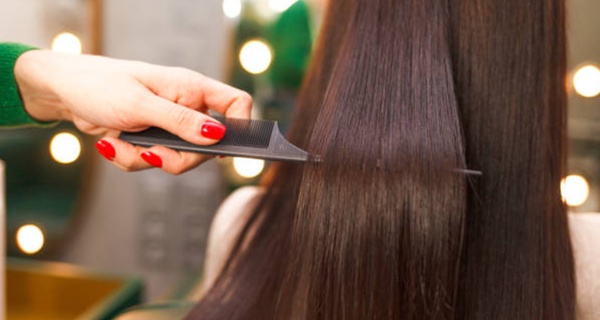 Adiós frizz: alisado de queratina, principios activos o taninoplastia