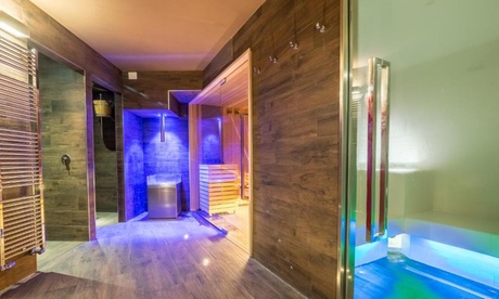 Siena 4*: camera Classic con colazione o mezza pensione, Spa e drink