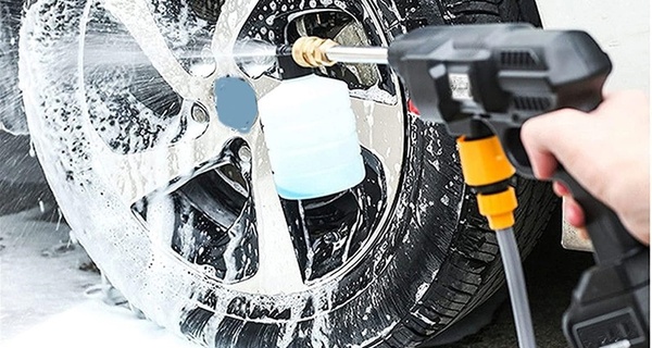 Idropulitrice portatile elettrica ad alta pressione, 2 batterie 48V e accessori fresa per pulizia auto