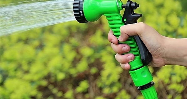 Tubo da giardino estensibile per irrigazione fino a 45 metri, 7 modalità di getto, disponibile in 4 dimensioni