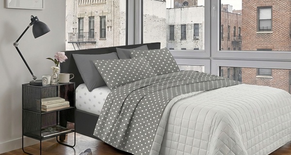 Completo lenzuola matrimoniali in 100% cotone, disponibile in vari colori