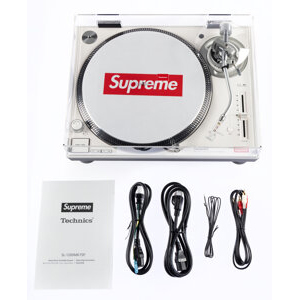 Supreme Technics SL-1200MK7 Turntable, 2023