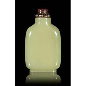 A Chinese Carved Yellow Jade Snuff Bottle with Tourmaline Stopper, 18th/ 19th century