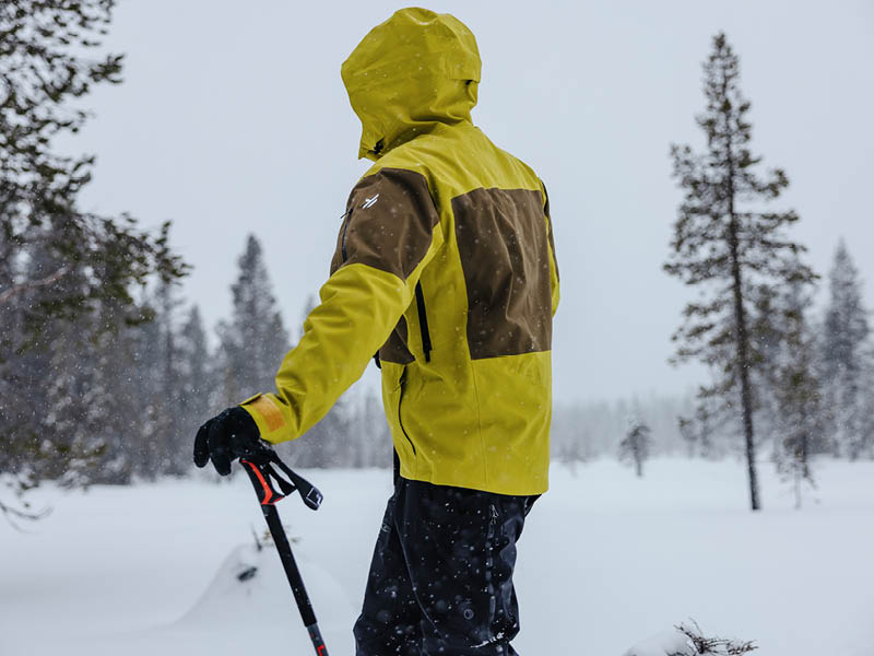 Halti // Skibekleidung