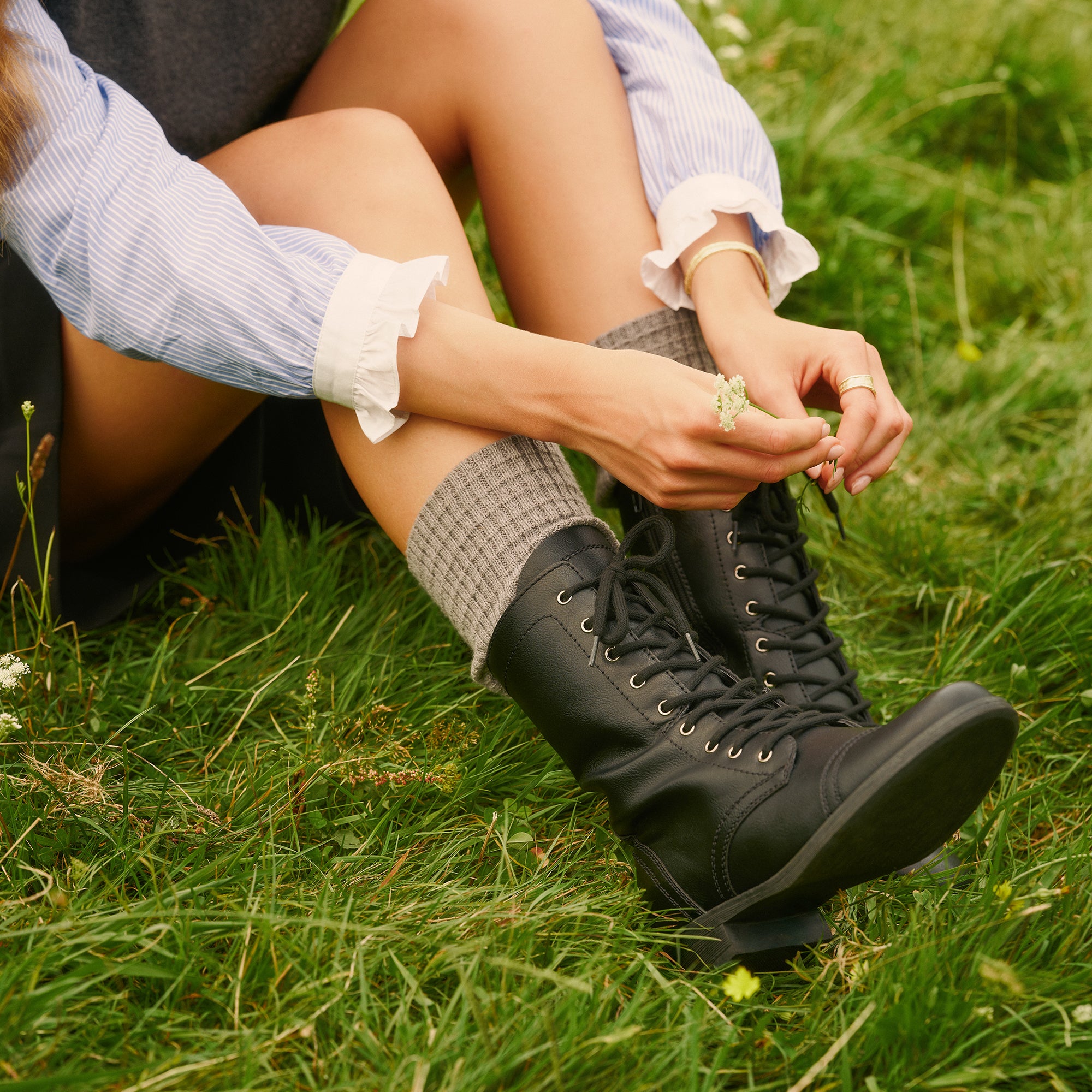 Pulp Blaze Women's Calf High Lace Up Boots