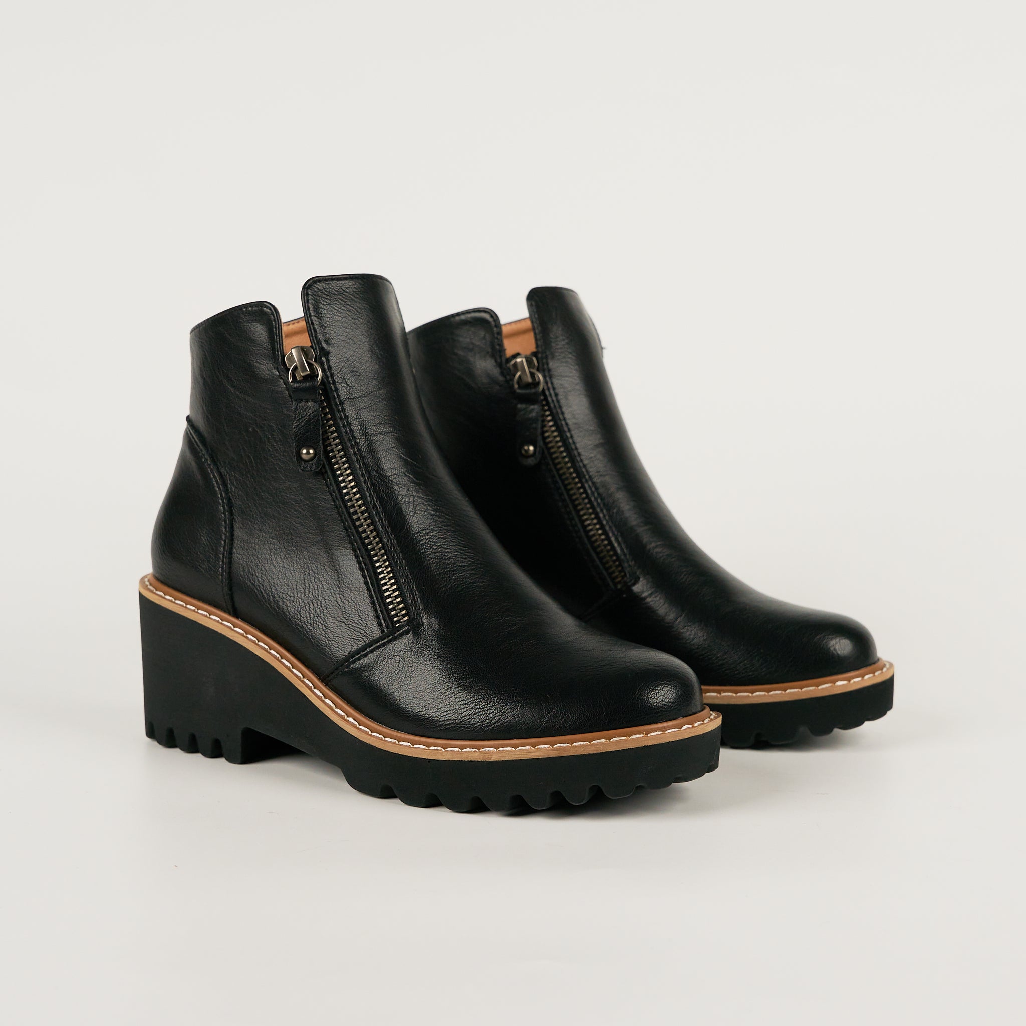 Wheeler Women's Ankle Boots