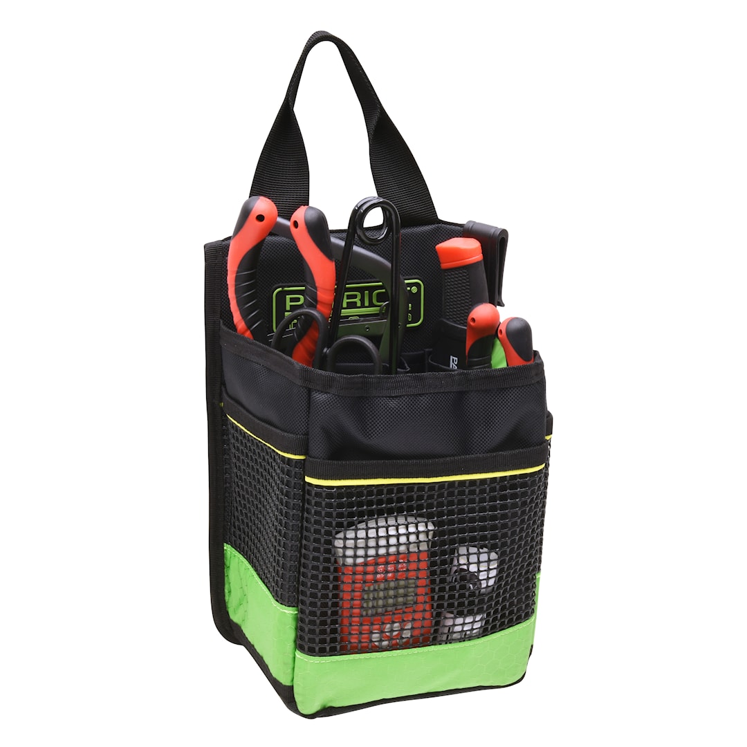 Patriot kalastajan ty&ouml;kalut laukussa