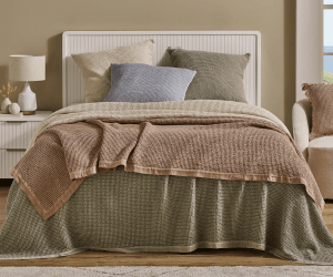 ['Kirra' Blankets - Queen/King]