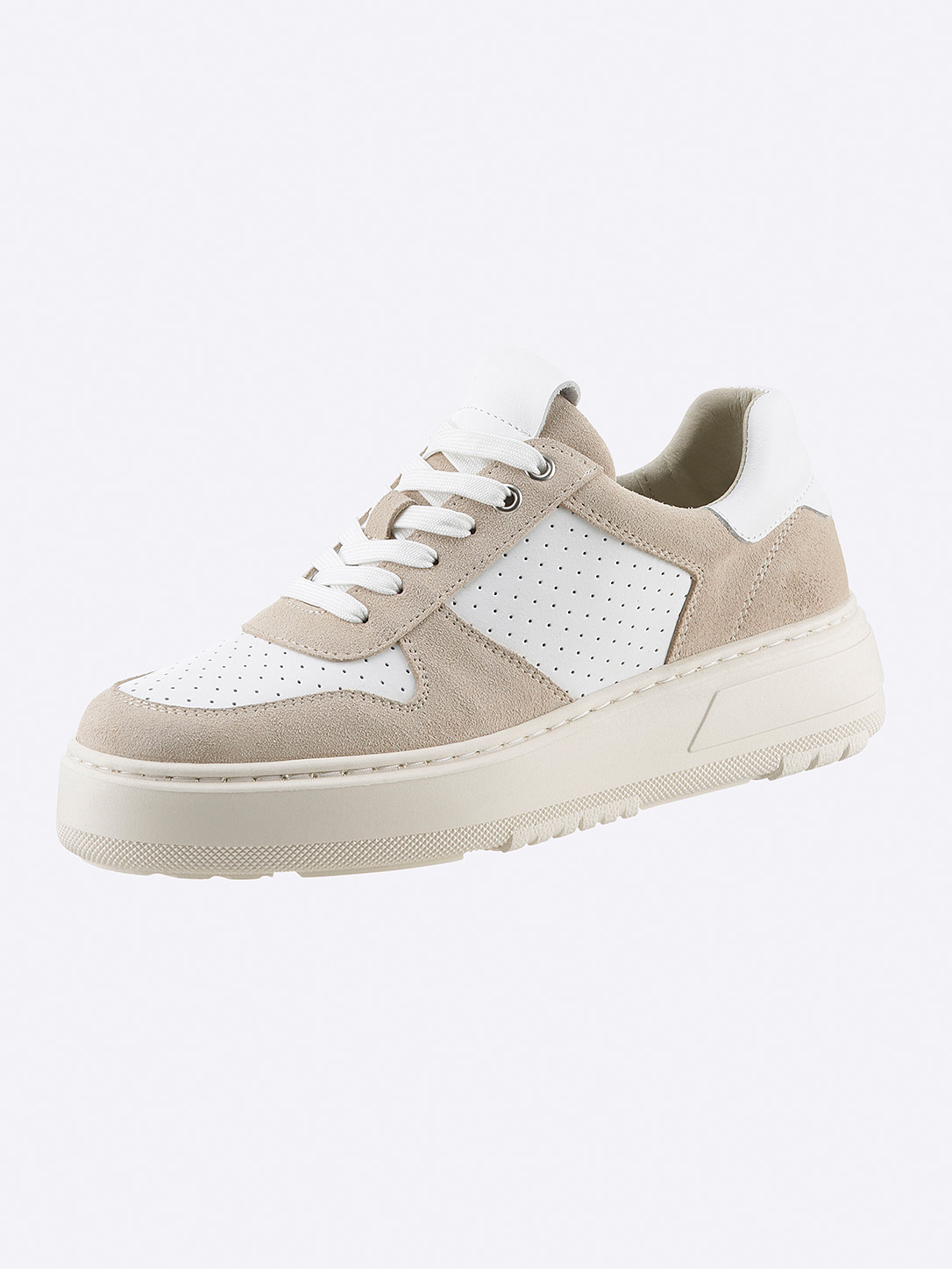  Sneaker in Weiß und Beige mit perforiertem Design und dicker Sohle.