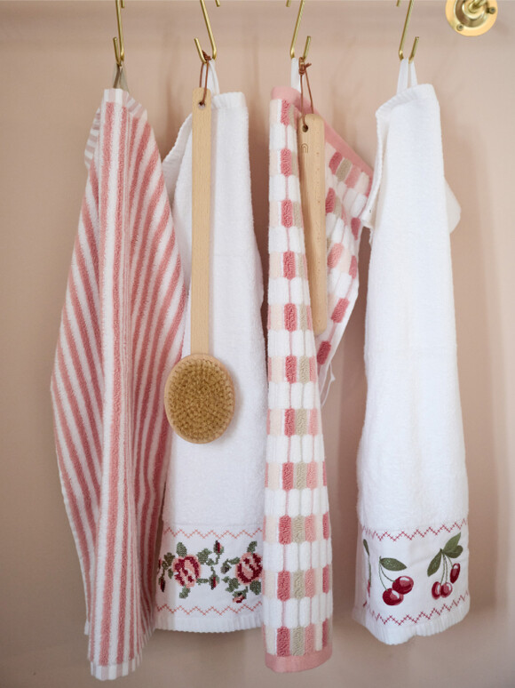 Paljon pyyhkeit&auml; -50% - my&ouml;s lukuisat uutuudet!