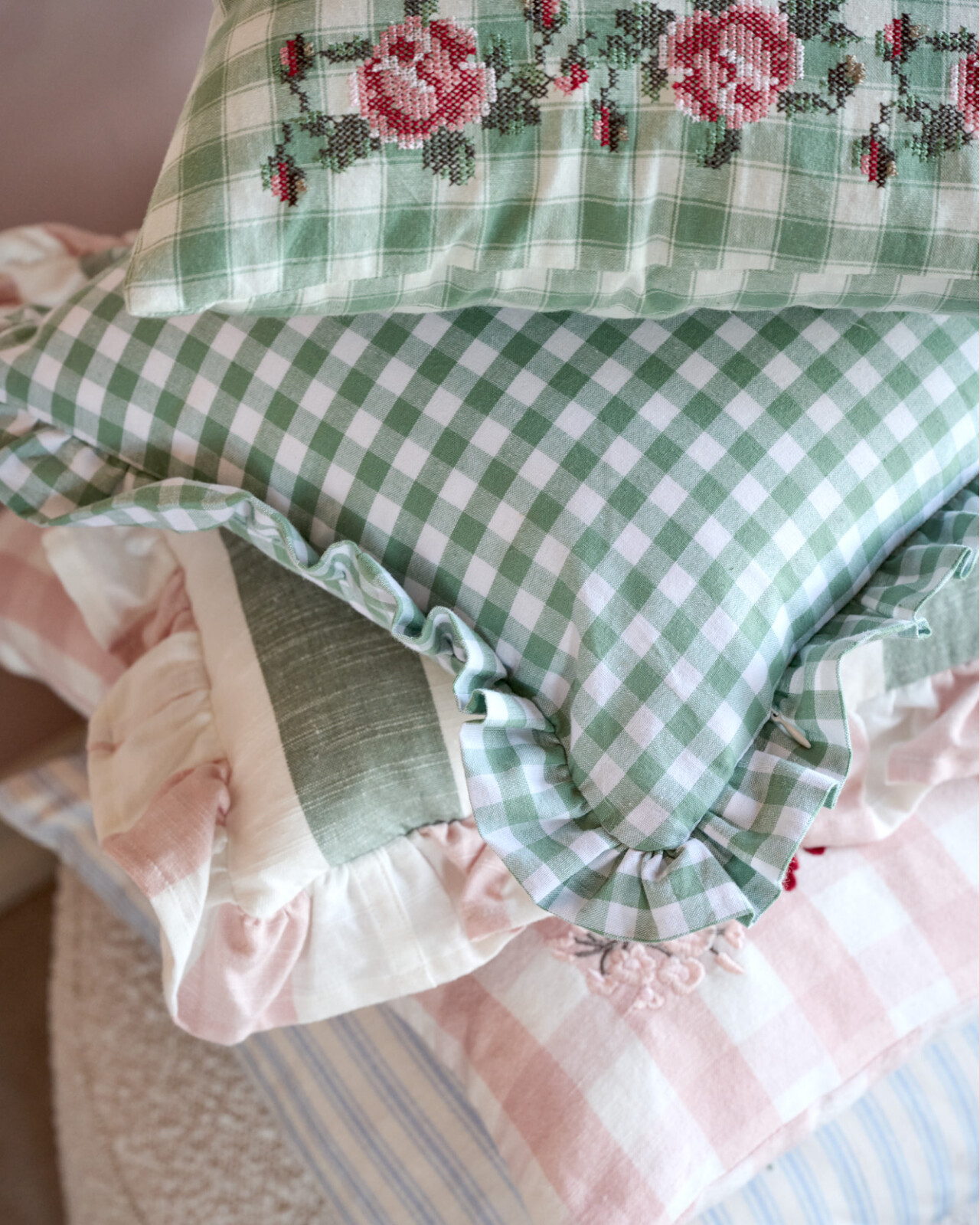 Kev&auml;&auml;n koristetyynyt j&auml;senille -50% vain 15.2. asti