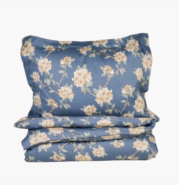 Birgitta Flowertree pussilakanasetti satiinipuuvillaa sumuinen sininen