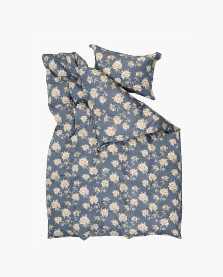 Birgitta Flowertree pussilakanasetti satiinipuuvillaa sumuinen sininen