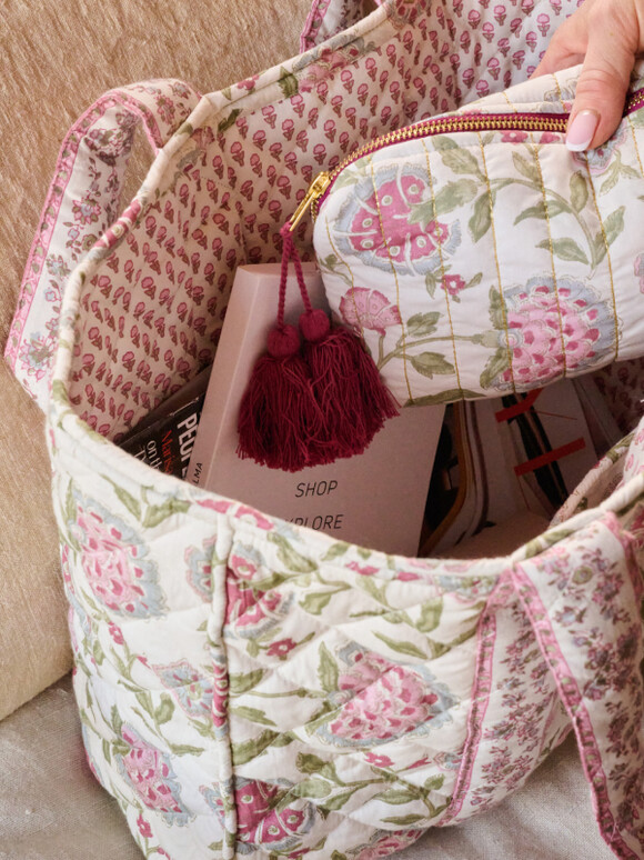 Vaatteet ja asusteet j&auml;senille -50%