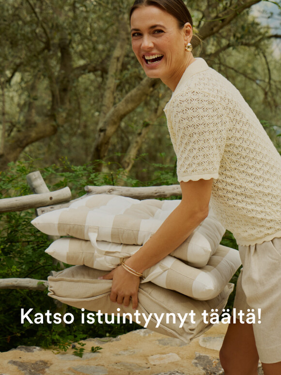 Istuintyynyt - l&ouml;yd&auml; v&auml;risi!