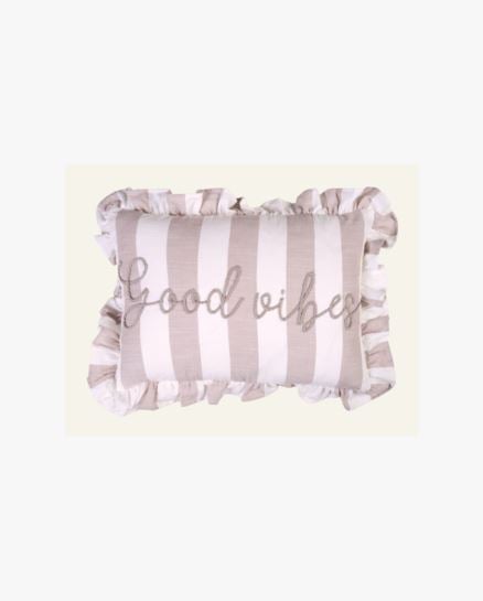 Good vibes koristetyyny beige