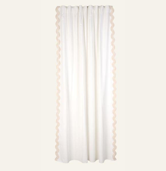 Scallop edge verho luonnonvalkoinen