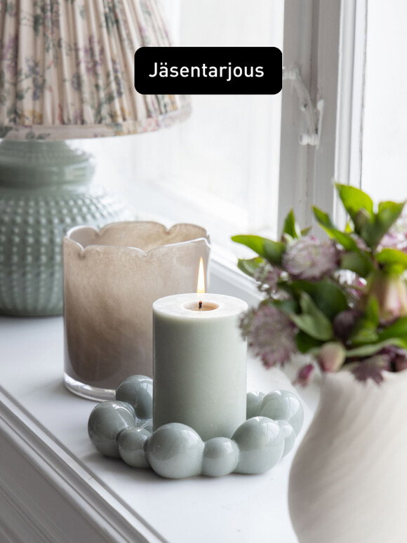 Kynttil&auml;t, huonetuoksut & servetit